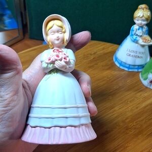 Holly Hobbit Nelody Bell